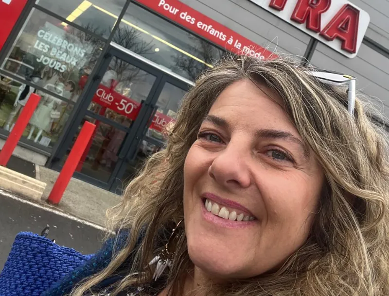 mon histoire, mon parcours de vie-Corinne Charlat-Renaissancez vous-coaching et conseil en image-relooking-coach en développement personnel-transformation personnelle-atelier estime de soi-coaching conseil particulier et professionnel-formation certifiante-Auvergne-Europe-8